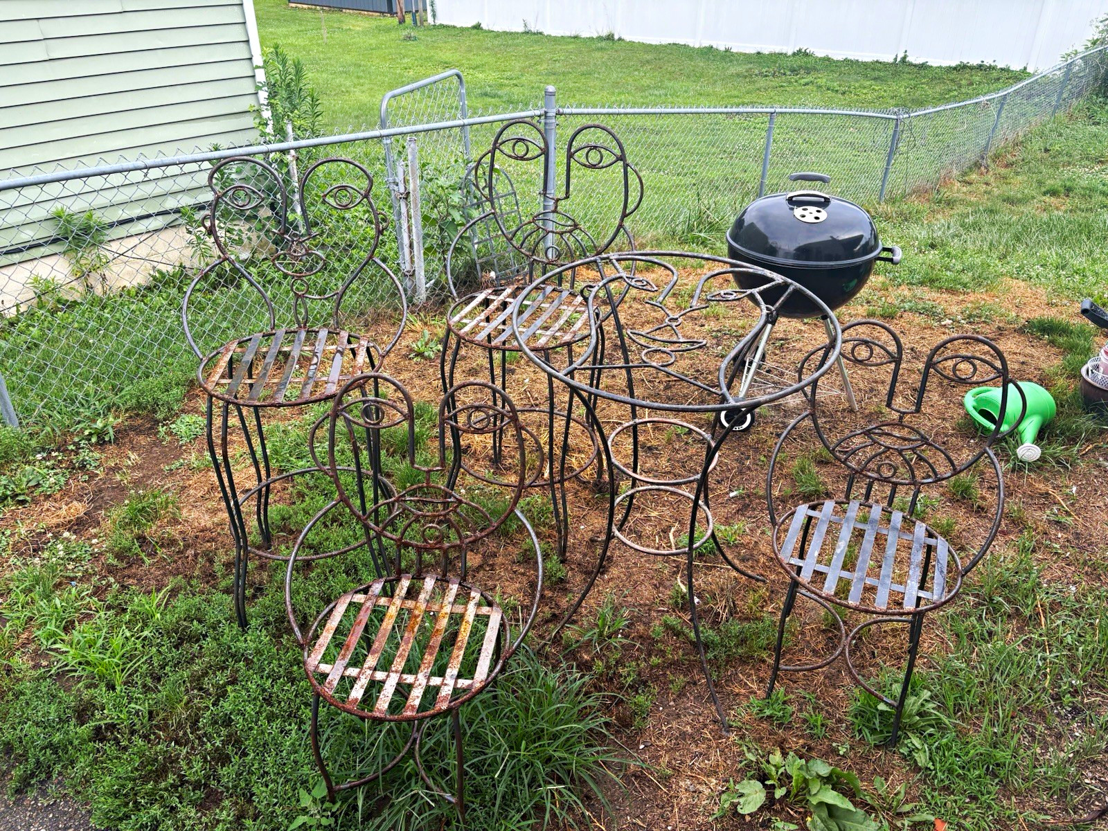 5-Piece Metal Patio Bistro Set- unique face designs