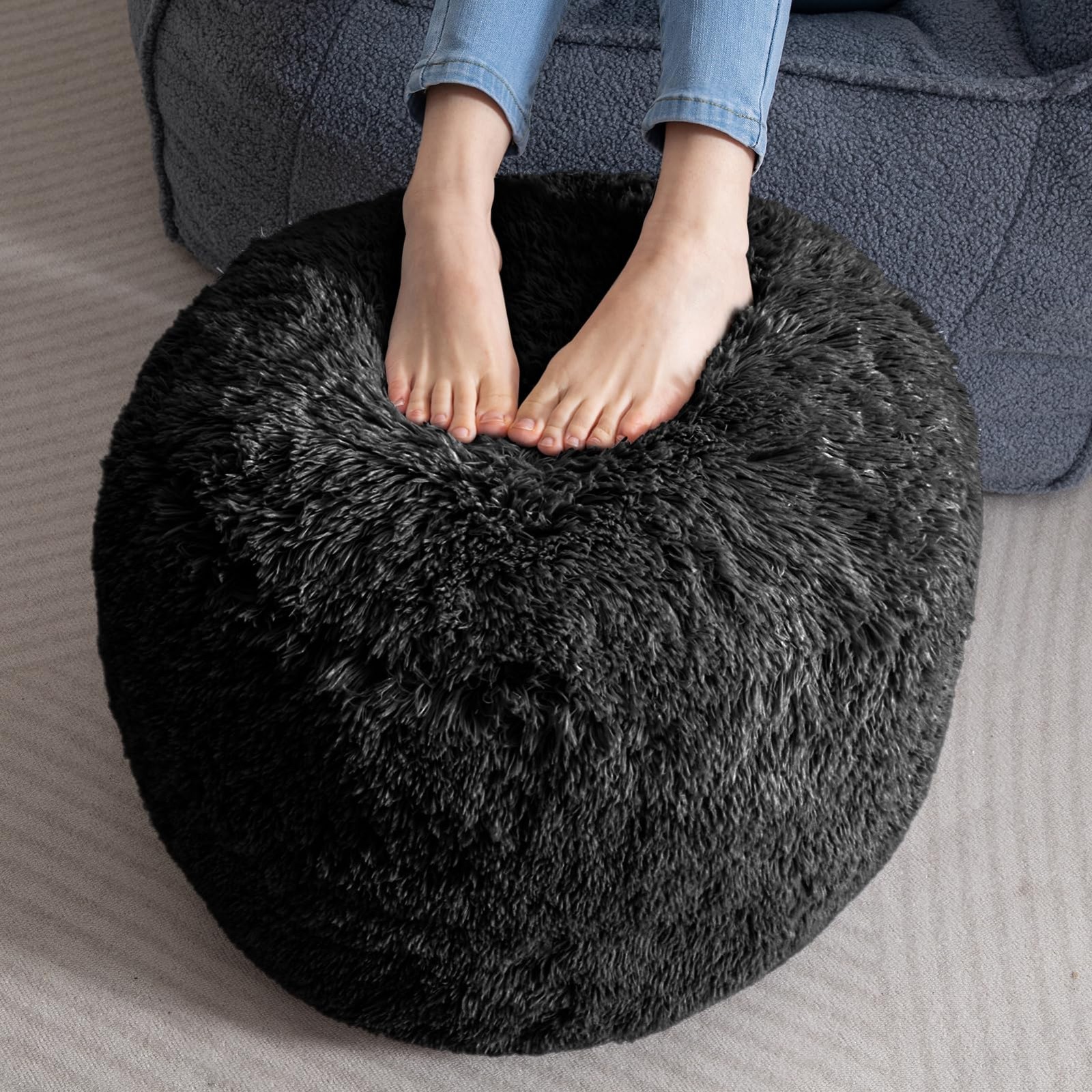 HIGOGOGO Round Stuffed Pouf Ottoman, Long Faux Fur Poufs with 20INCH, Black