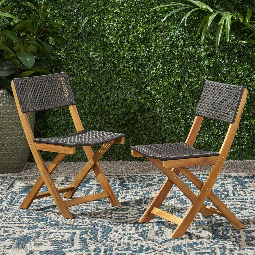 2-Pieces Outdoor Foldable Wood and Wicker Dining Chairs for Garden in Brown