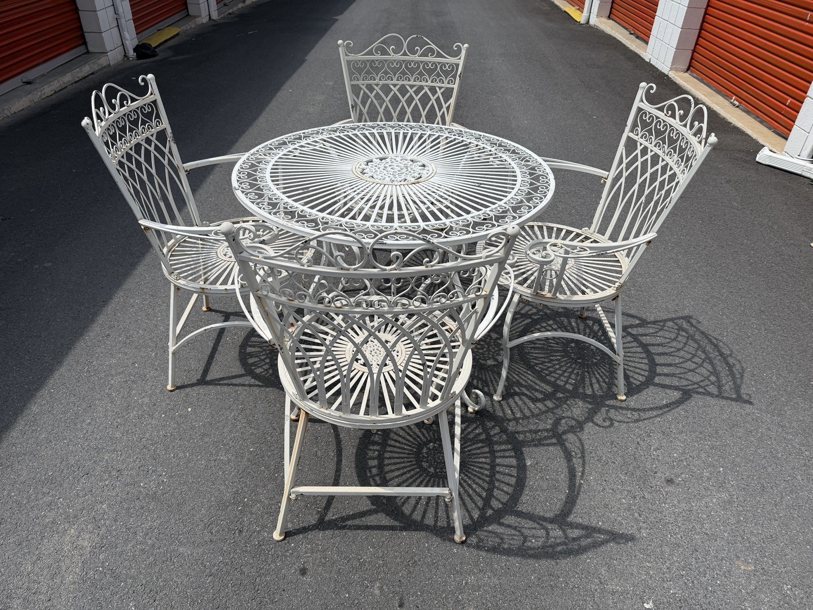 Vintage Aluminum Patio Set Table & 4 Chairs *****