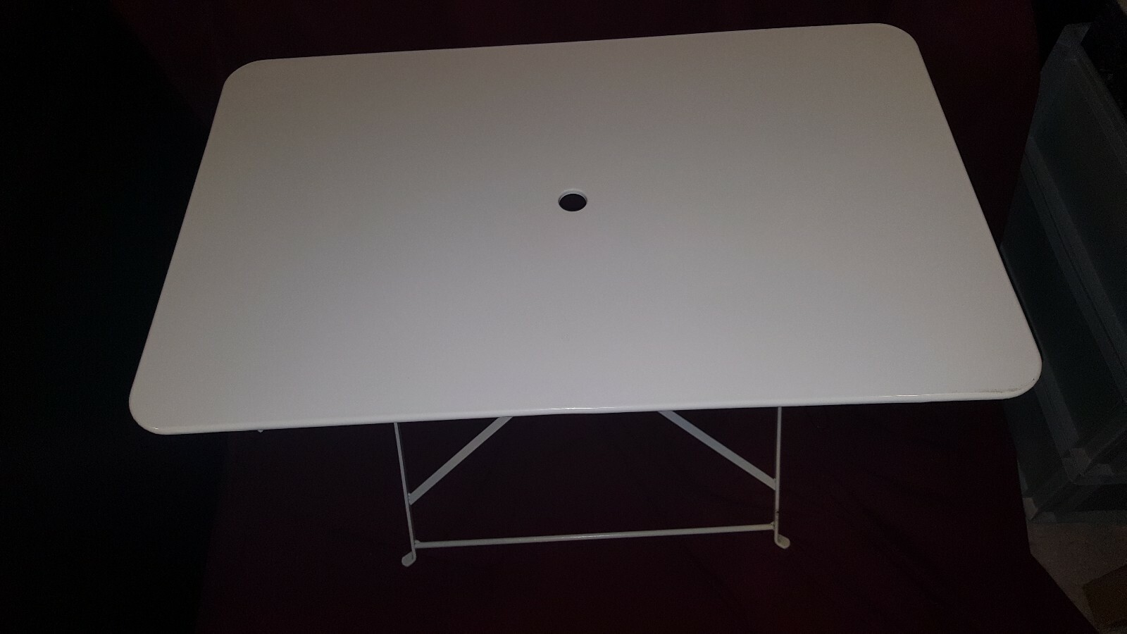 Metal 39″ x 24″ rectangular Patio Dining Table with umbrella hole in White
