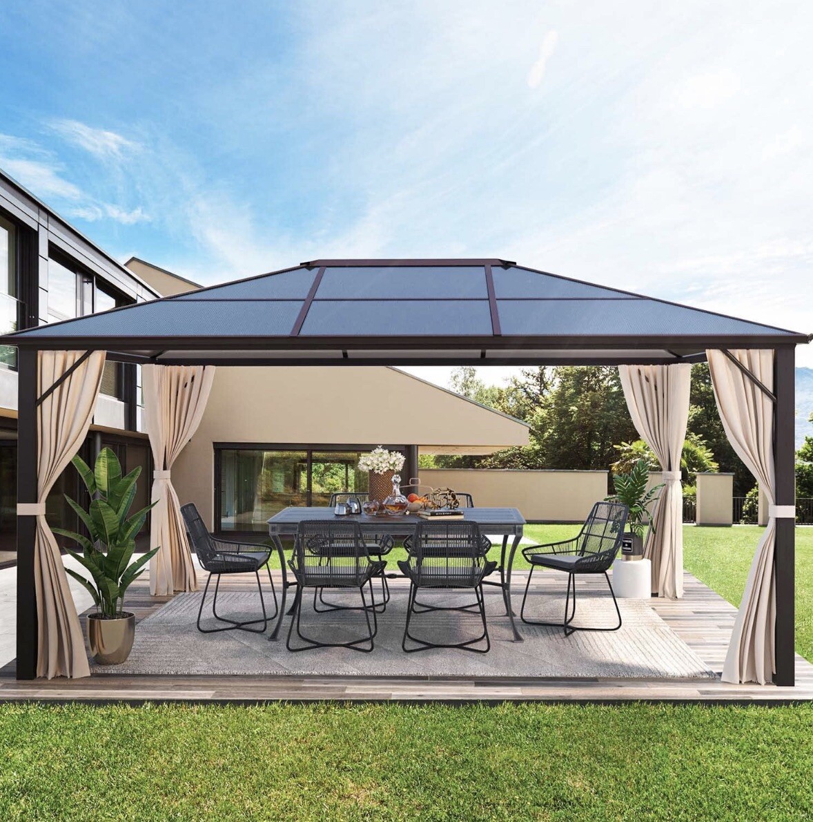outdoor Patio 10 x 12 hardtop