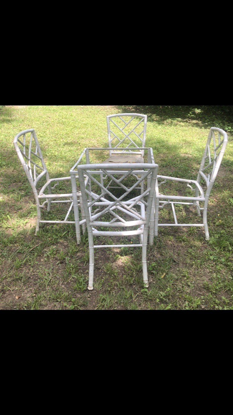 Vintage Chinoiserie 5 Piece Patio Dining Set by Meadowcraft. Needs Restoration.