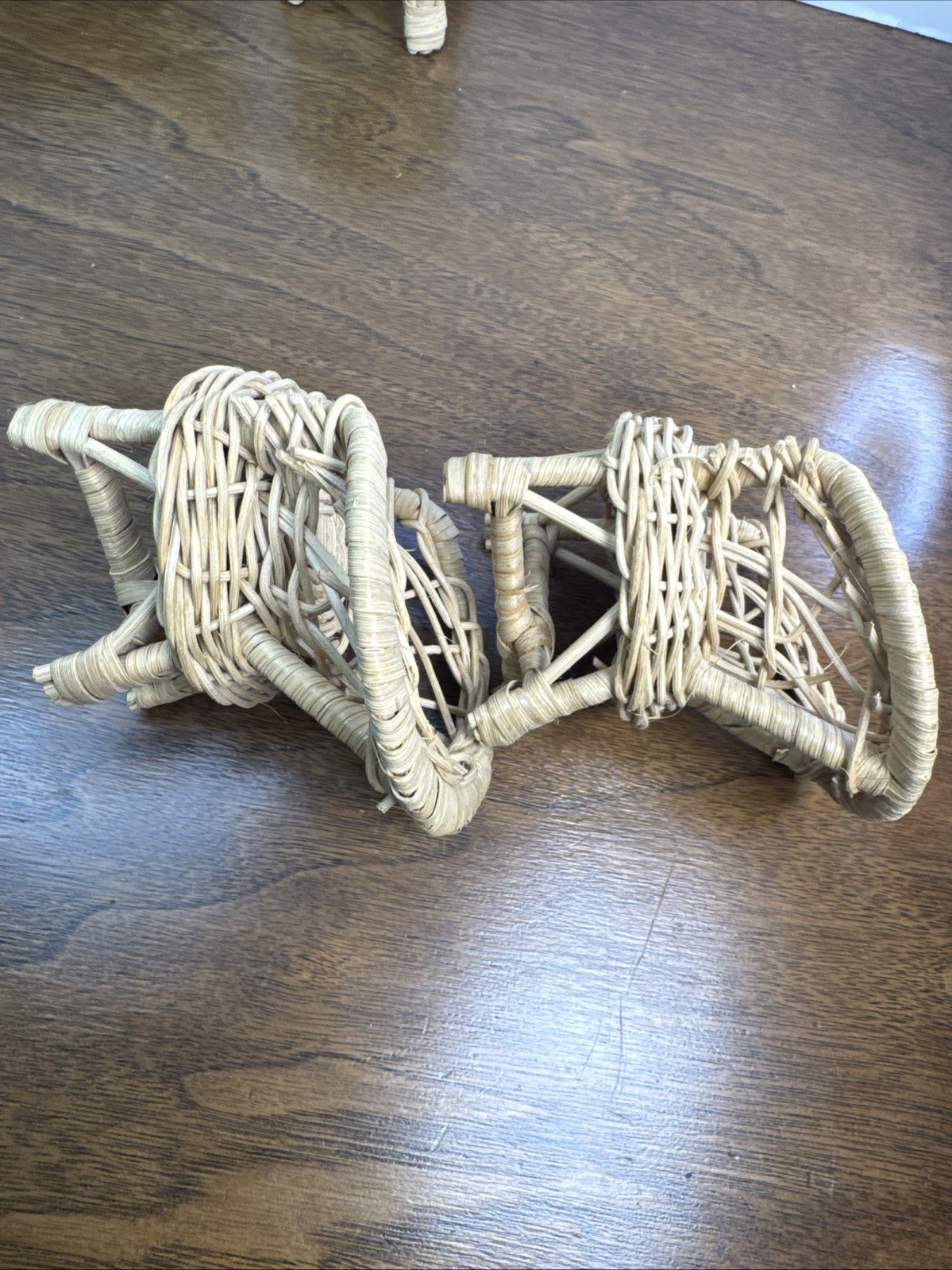 Dollhouse Furniture – Vintage Wicker Patio Conversation Set Chairs Table Couch